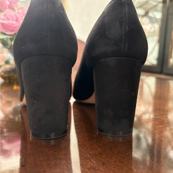 Elegant Black Women's Pumps, size 9. Stuart Weitzman - Picture 3 of 8